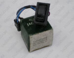 New Jaguar Daimler XJ6 XJ12 Series 3  Aerial Switch DAC1695 - Image 2