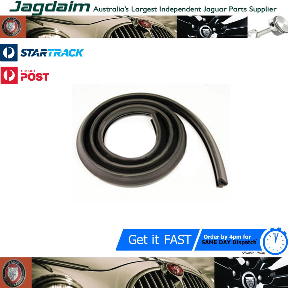57-274.jpg New Jaguar E-Type FHC 2+2 Models Quarter Light Seal Rear BD20500/4 - Image 1